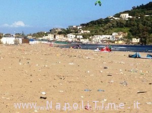 Spiaggia-Miseno