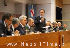 CRO CONSIGLIO REGIONALE PRIMA SEDUTA CON NUOVA GIUNTA. CALDORO E ALCUNI ASSESSORI (NEWFOTOSUD)