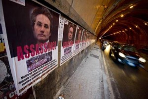Lavoro: manifesto choc contro Caldoro; solidarietà unanime