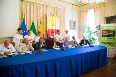 pizza village conferenza