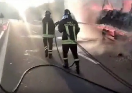 incendio autostrada