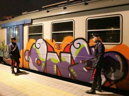 graffiti treno