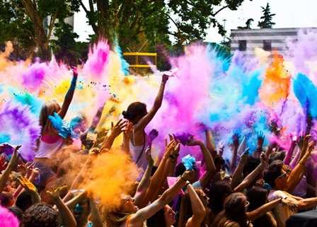 holi experience