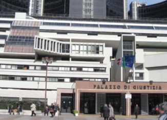 Sanità, il business delle protesi e dei “pazienti fantasma”: 109 indagati a Napoli