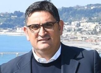 Campi Flegrei, supera quota tremila il conto degli sfollati: verifiche sugli edifici e vertice in Prefettura per la viabilità